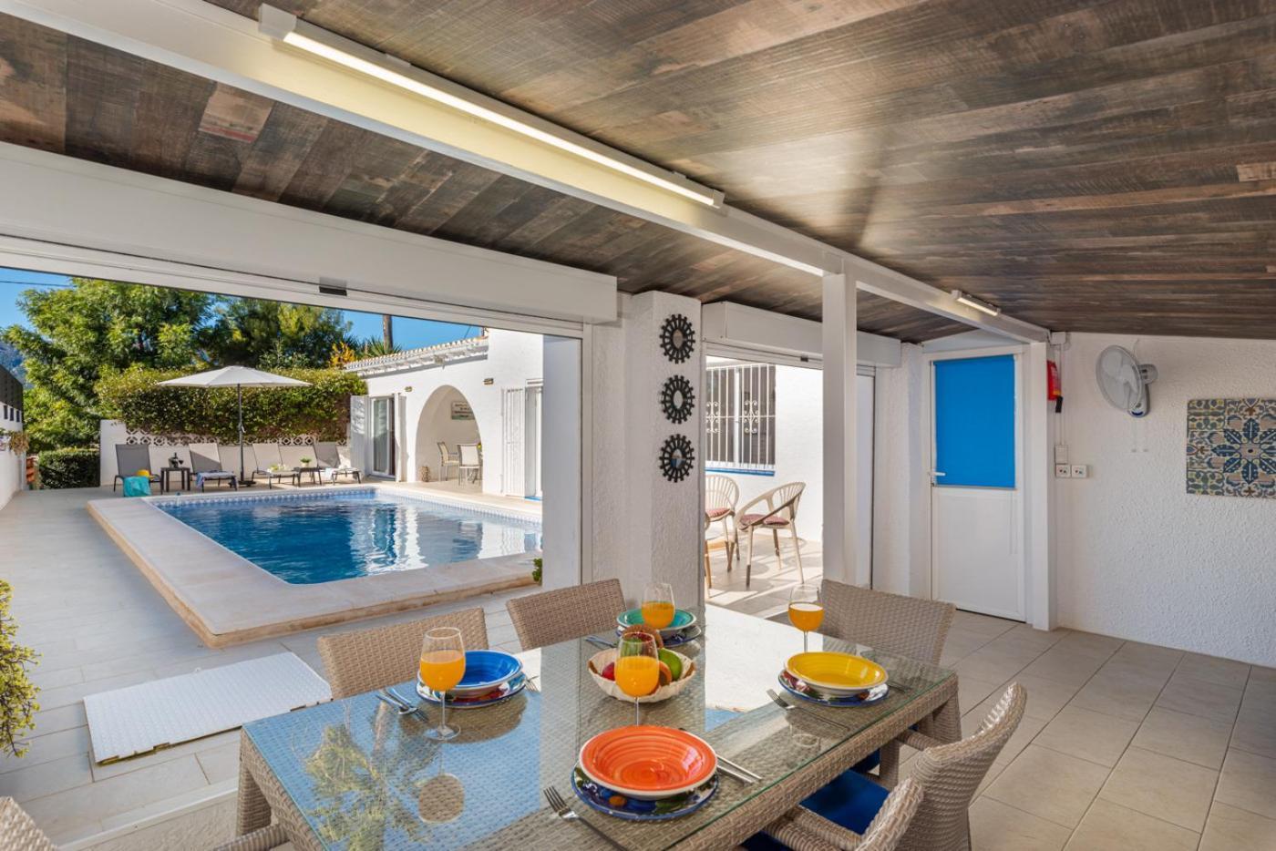 Anais - Plusholidays Villa Calp